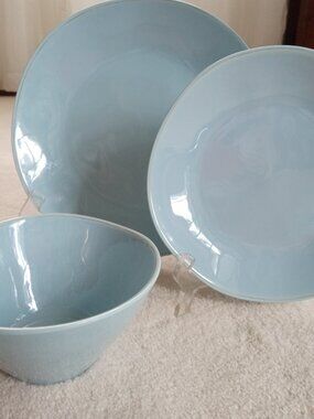 Crate + Barrel - "Marin" Melamine -- Robin's Egg Blue -- 4 sets